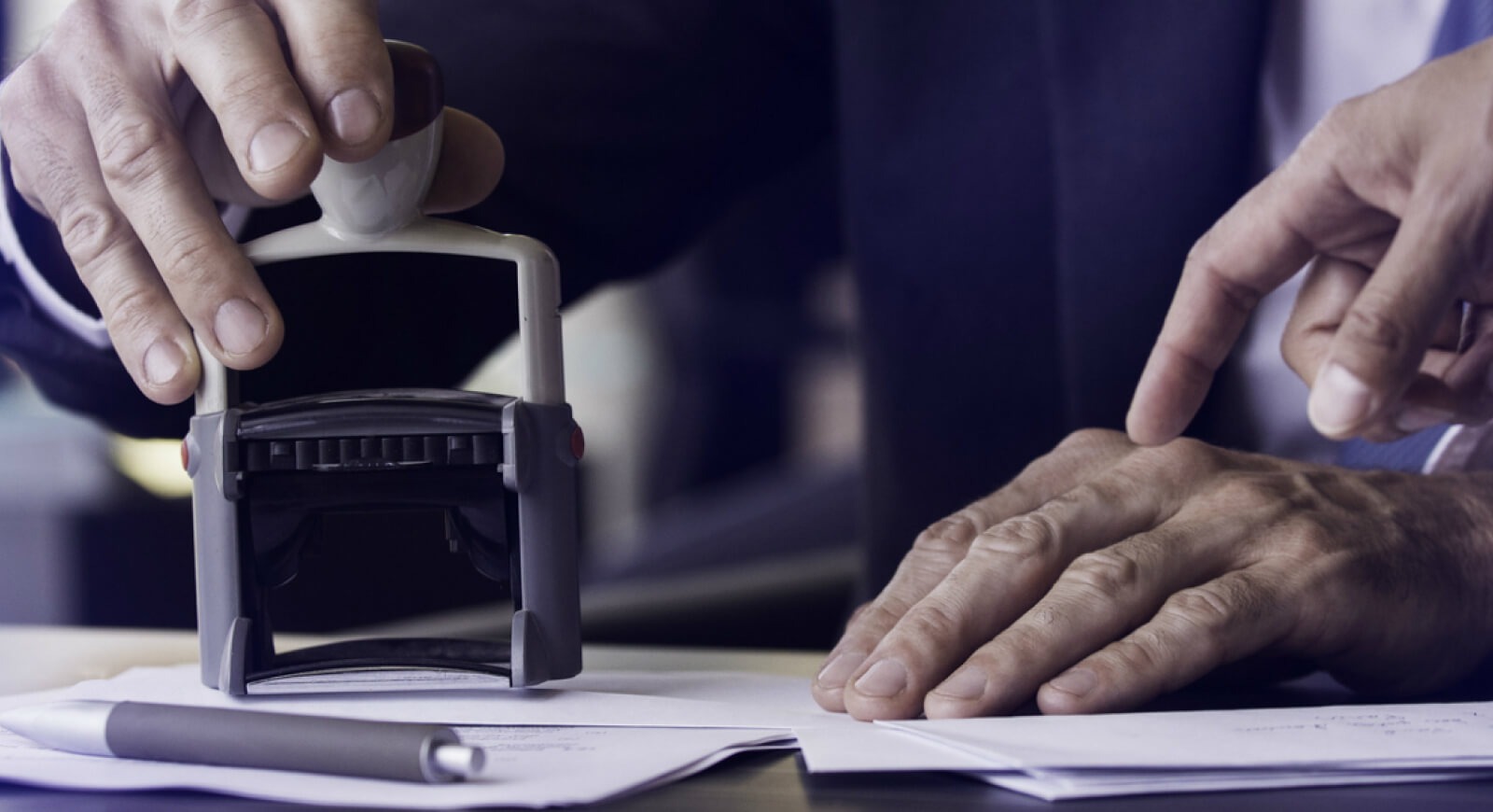 Coordinate Multiple Signatures Through Mobile Notary Assistance for Complex Documents